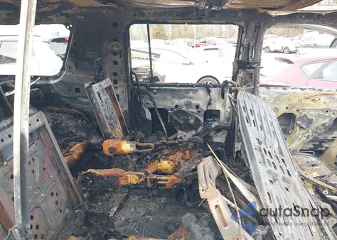 2016 Chevrolet Suburban Ltz z USA, uszkodzony, nr VIN 1GNSKJKCXGR198437